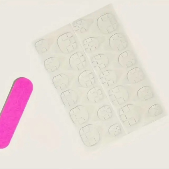 3 for 2. New press on nail kit - Picture 6 of 6